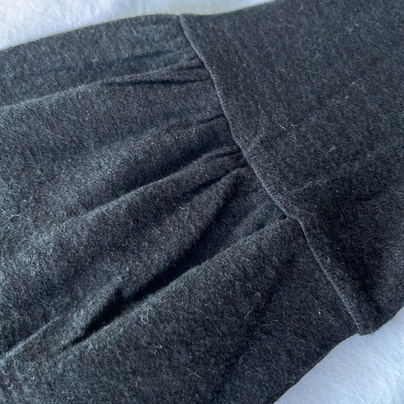 Lord & Taylor black sweater with roushed long sleeves size S - Picture 3 of 3